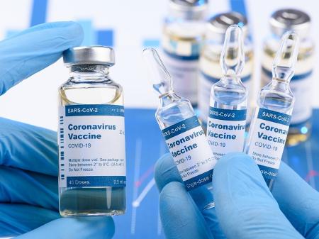 Novo lote de vacinas chega até esta 5ª feira em Goiás