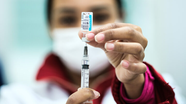 Ministério da Saúde distribui 13,5 milhões de doses de vacinas contra covid