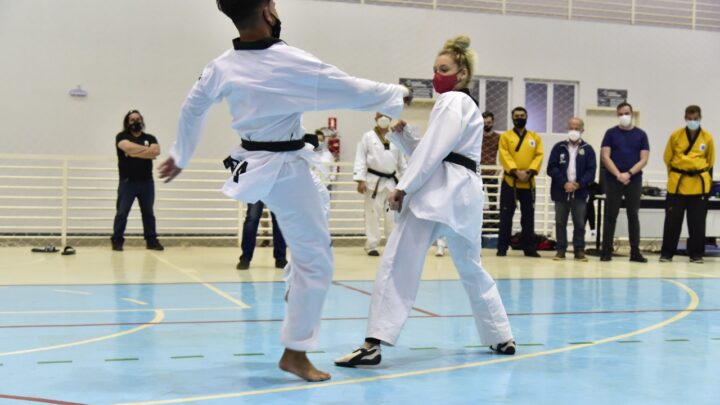 Mais de 100 atletas participam do Acampamento de Taekwondo em Aparecida