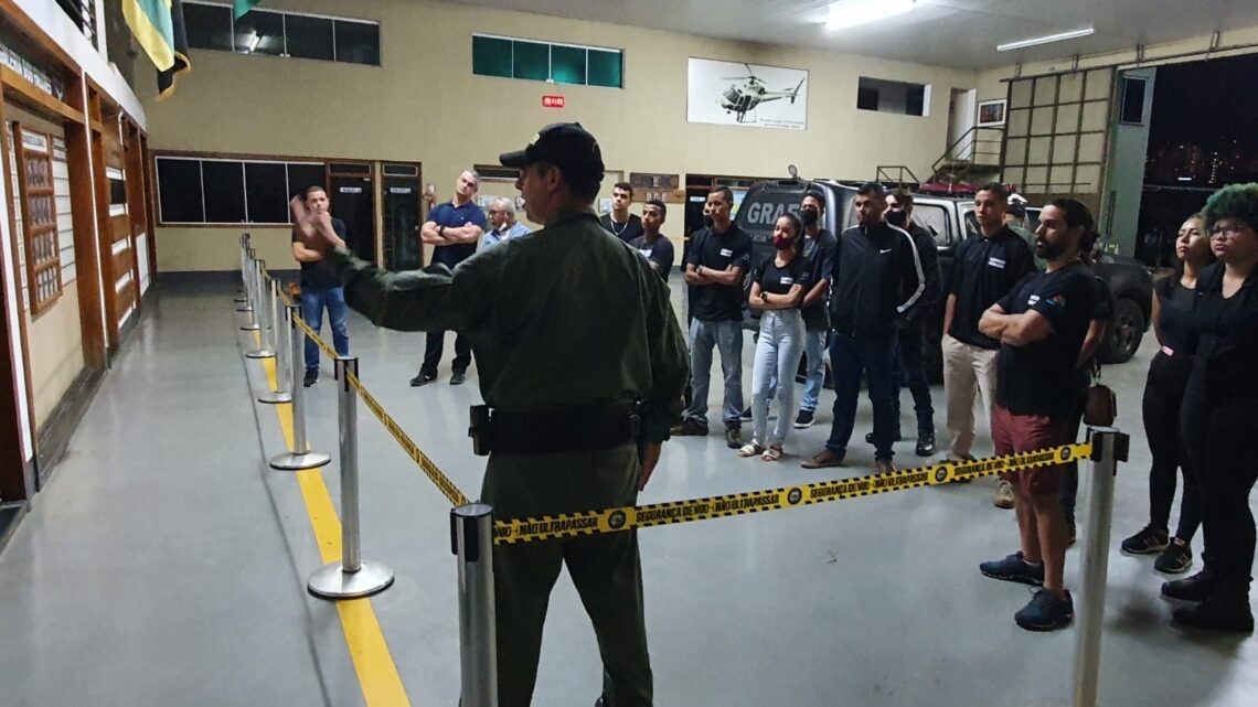 Alunos do Curso de Segurança Pública da UNIFAN fazem visita ao Batalhão do GRAER