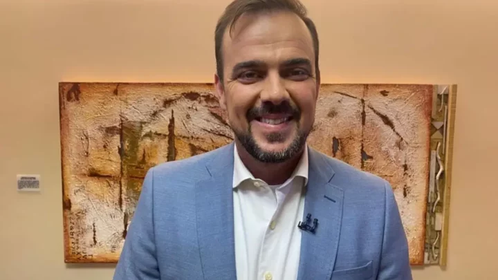 Jornal Anhanguera entrevista o candidato ao Governo de Goiás Gustavo Mendanha