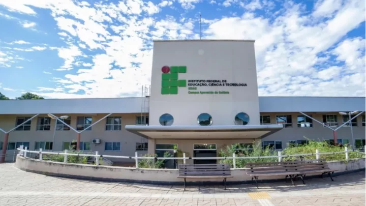 IFG abre inscrições para concurso com salários de até R$ 9,5 mil