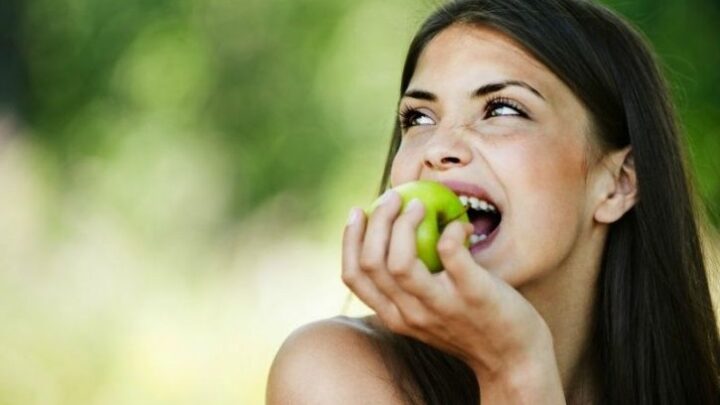Como a alimentação influencia na saúde dos dentes?