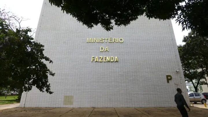 Fazenda detalha inclusão de combustíveis e cooperativas entre os regimes específicos do novo sistema