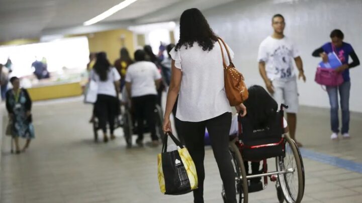 Saúde fecha mais 15 convênios com entidades para cuidar de pessoas com deficiência
