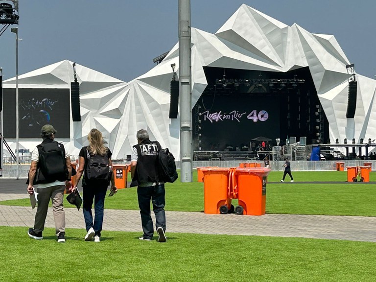 Auditores fiscais do Ministério do Trabalho fazem inspeção no Rock in Rio