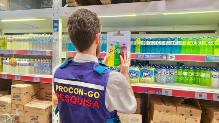 Procon encontra variação de 500% no preço de produtos de limpeza