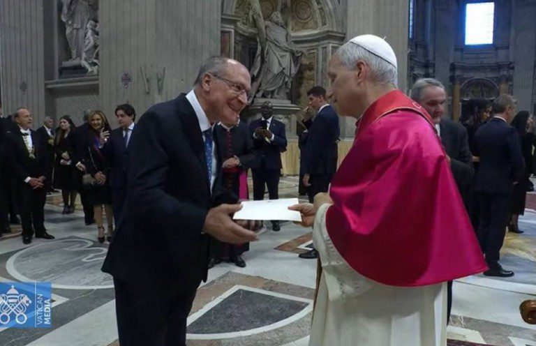 Alckmin: ‘Ao promover a paz, papa Leão XIV traz grande esperança para toda a humanidade’ Alckmin: ‘Ao promover a paz, papa Leão XIV traz grande esperança para toda a humanidade’