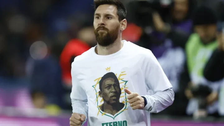 Messi é eleito o melhor jogador da história pela IFFHS; Pelé está em segundo