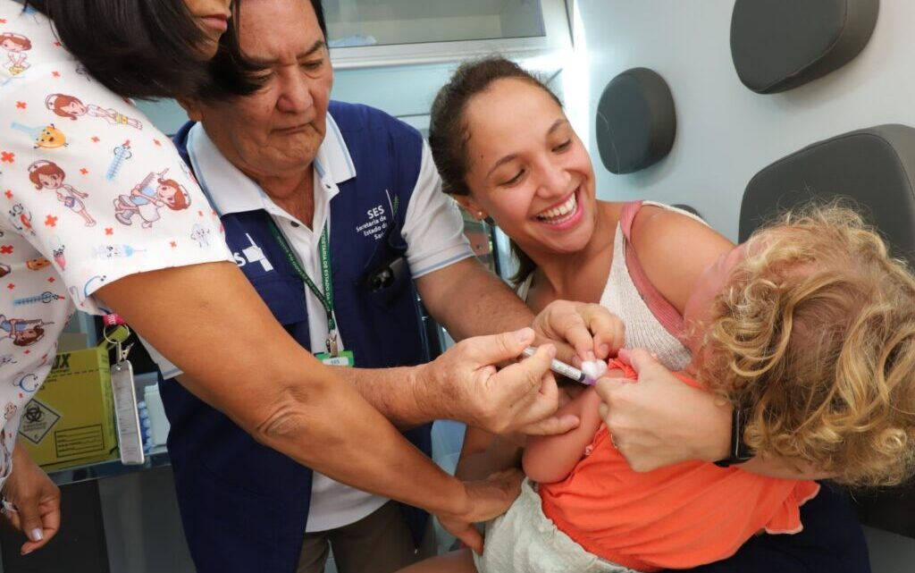 Toda a população goiana já pode se vacinar contra gripe Toda a população goiana já pode se vacinar contra gripe