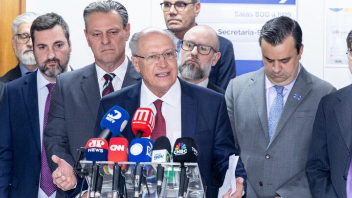 Alckmin: Governo trabalha para resolver questão tarifária com Estados Unidos antes de agosto