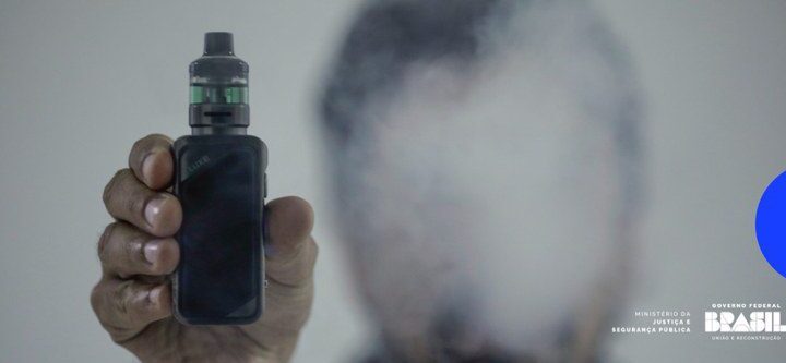 YouTube, Face, Instagram e sites têm 48 h para eliminar conteúdos sobre cigarros eletrônicos