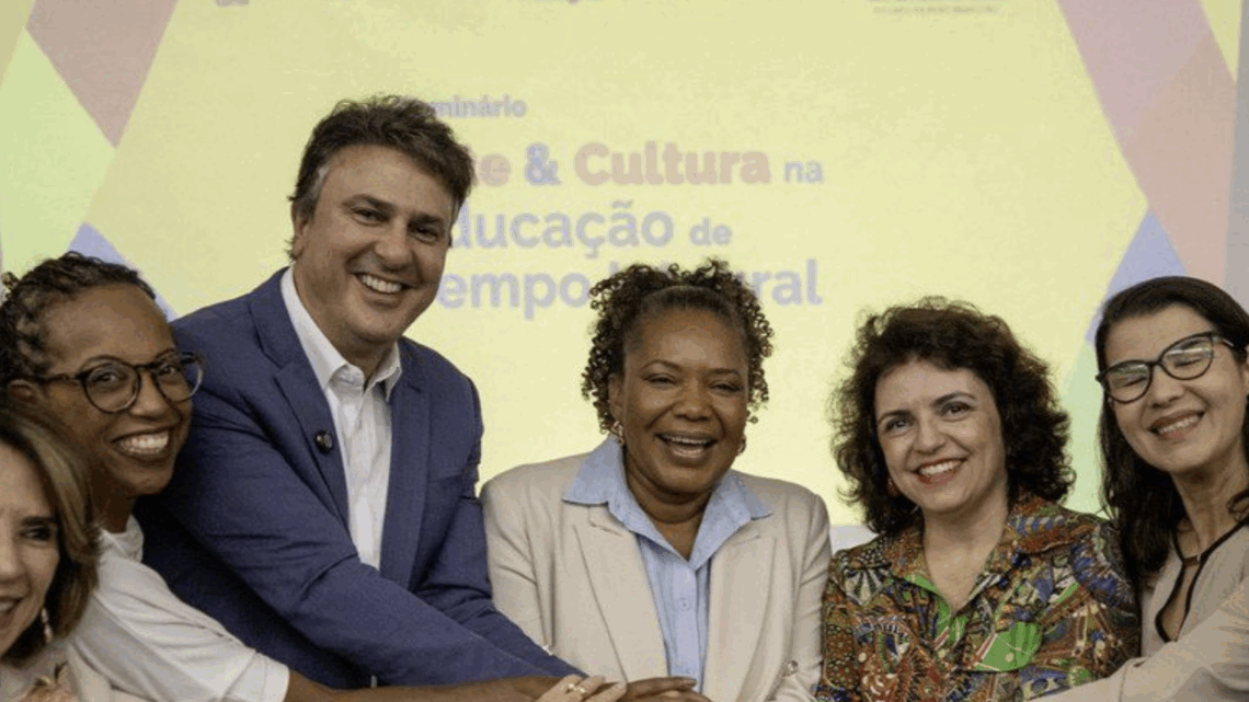 Governo do Brasil financia projetos artísticos em escolas de tempo integral Governo do Brasil financia projetos artísticos em escolas de tempo integral