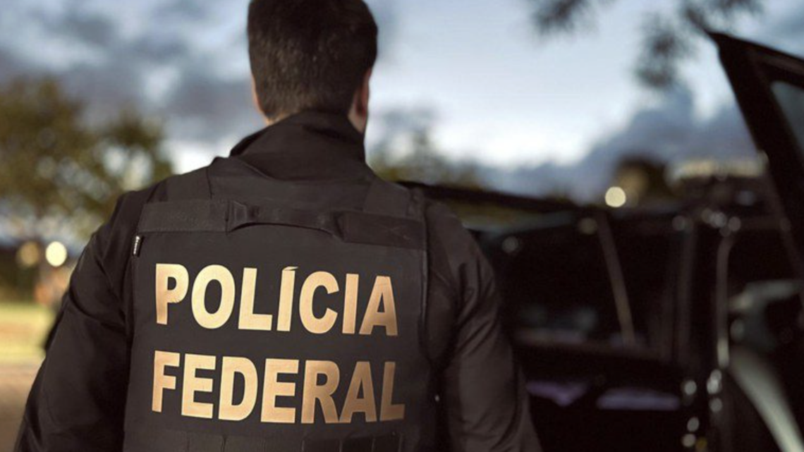 PF desarticula máfia que aliciava pelas redes e traficava brasileiras para o exterior