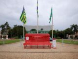 Banco Vermelho é inaugurado em Goiânia – símbolo representa combate à violência contra a mulher