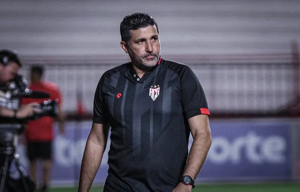 Eduardo Souza se junta à delegação do Atlético-GO em Rondônia