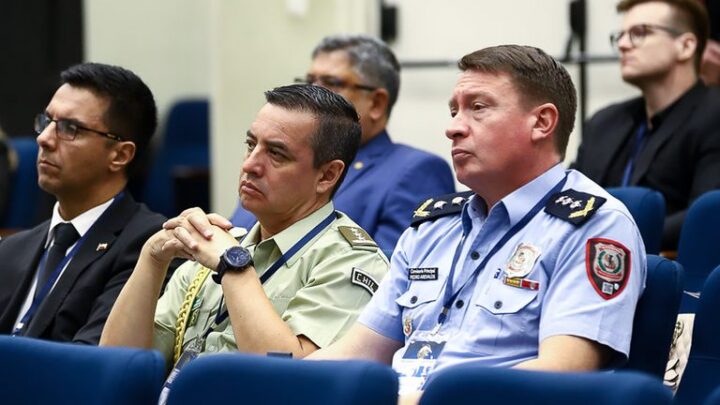 Inteligência como arma: fórum internacional debate combate moderno ao crime organizado