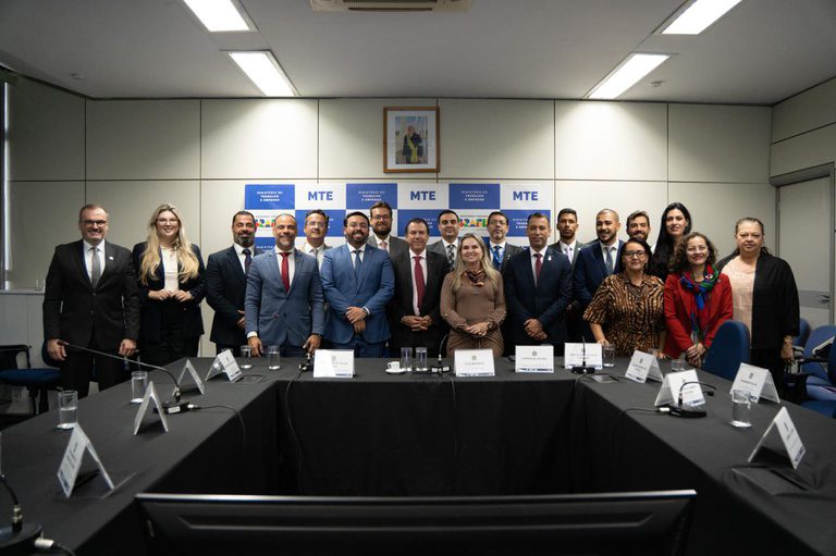 A secretários de Trabalho, ministro defende melhoria nos sistemas públicos de emprego
