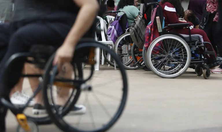 Com apoio do SUS, 1ª fase de projeto inclui 700 pessoas com deficiência no mercado