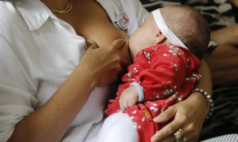 Brasil registra 57% de amamentação exclusiva entre bebês de até seis meses acompanhados pelo SUS