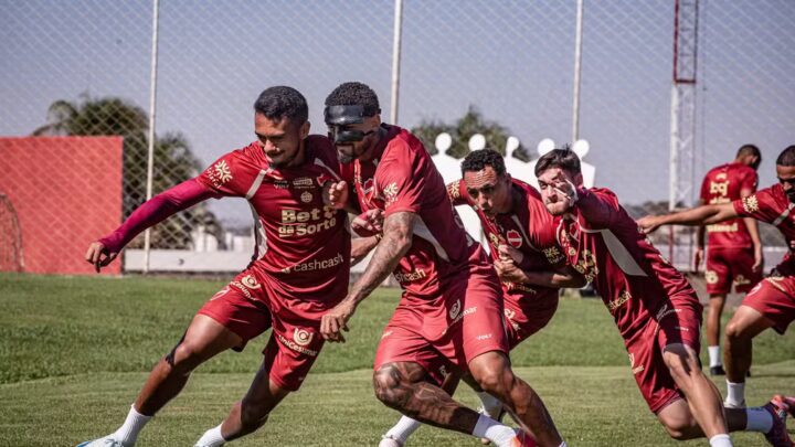 Vila Nova atravessa pior fase na Série B após quatro derrotas em cinco jogos