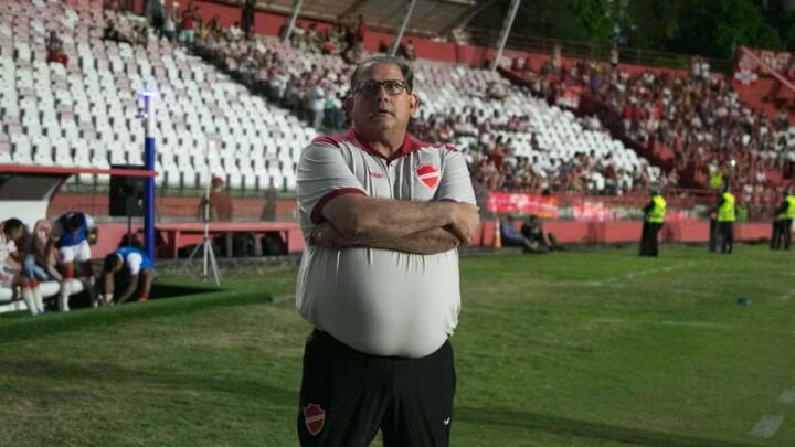Guto Ferreira destaca confiança e apoio da torcida na busca do acesso do Vila Nova